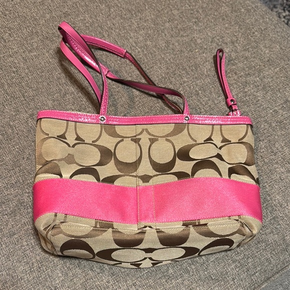 Coach Tan and Pink Shoulder Bag - Picture 1 of 3